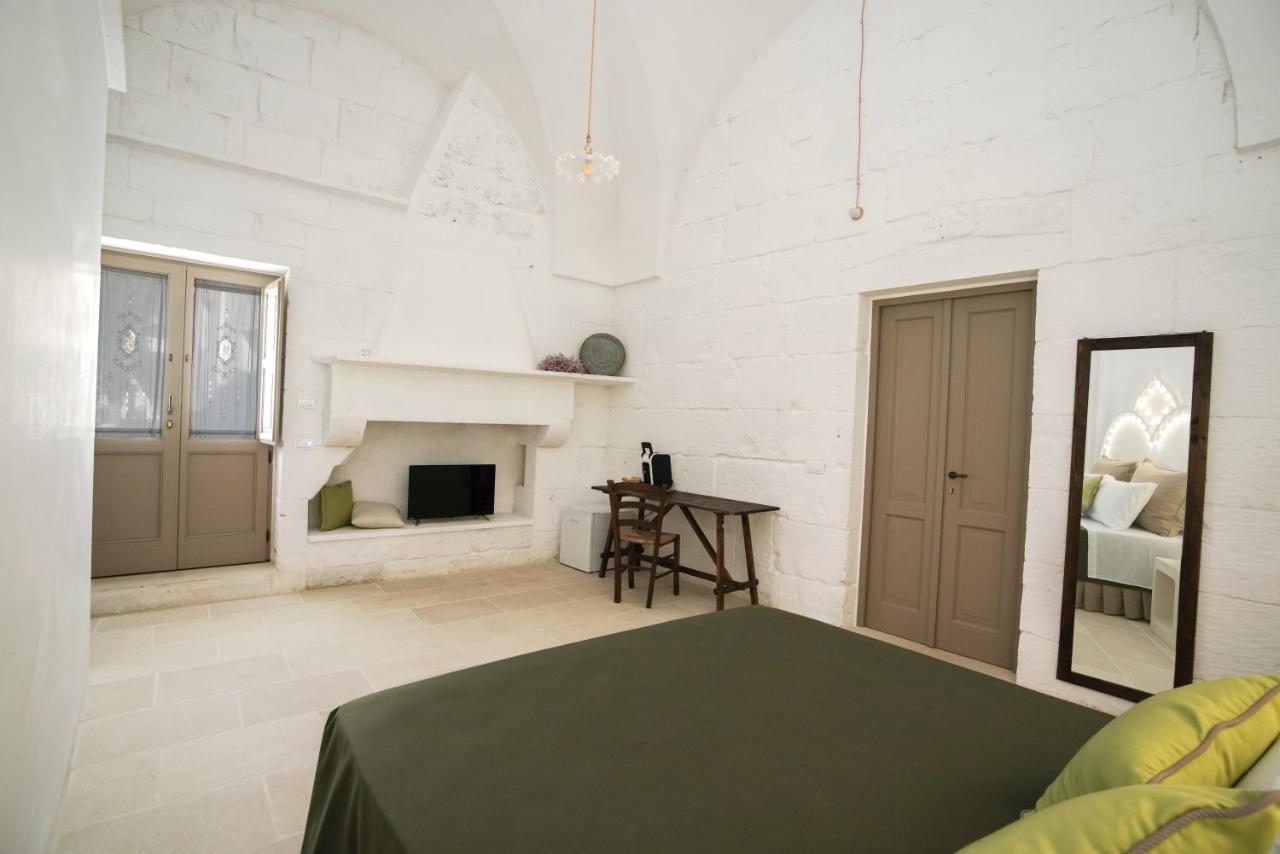 Casa Frea Dimora Storica Bed & Breakfast Martano Exterior photo